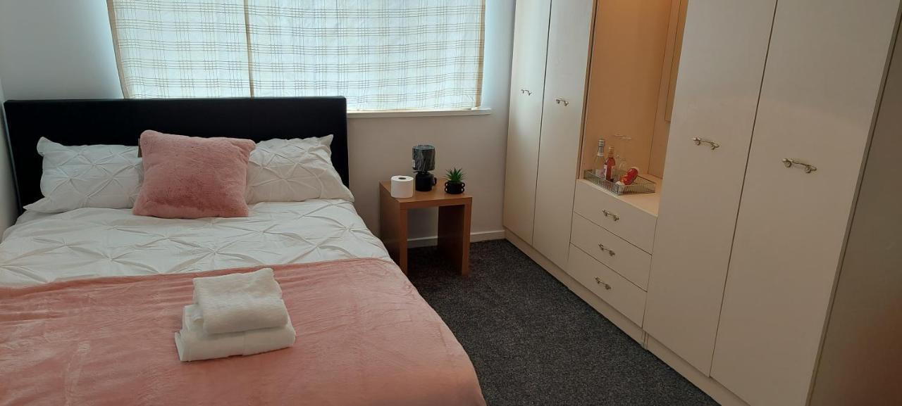 Lizras Bed and Breakfast Farnworth Εξωτερικό φωτογραφία